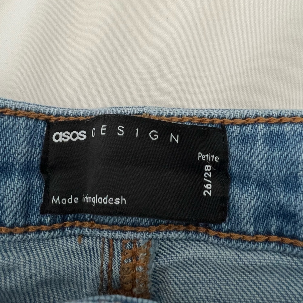 ASOS Women’s Straight Light Wash Jeans size 26/28 P - Picture 4 of 10